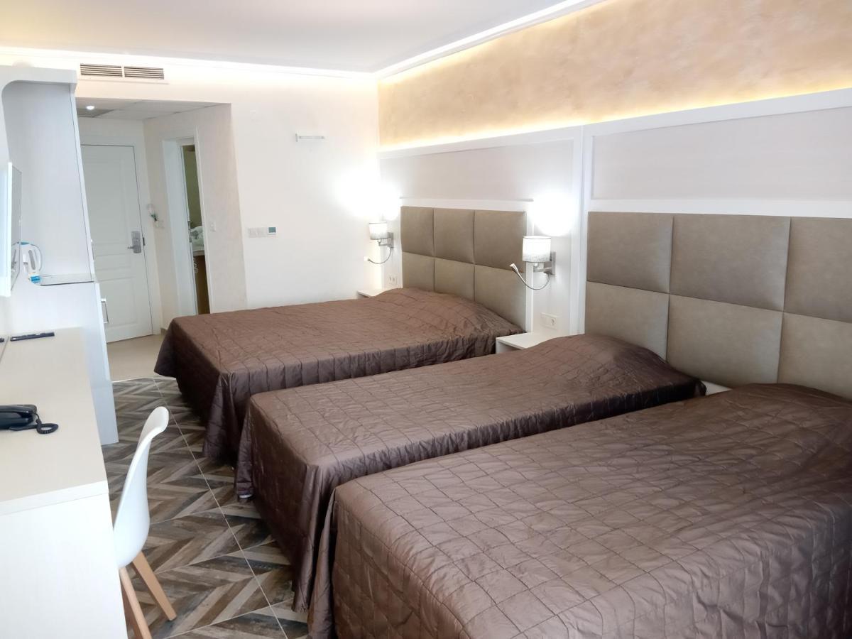 Апартаменты Sea View Triple S B Поморие Экстерьер фото