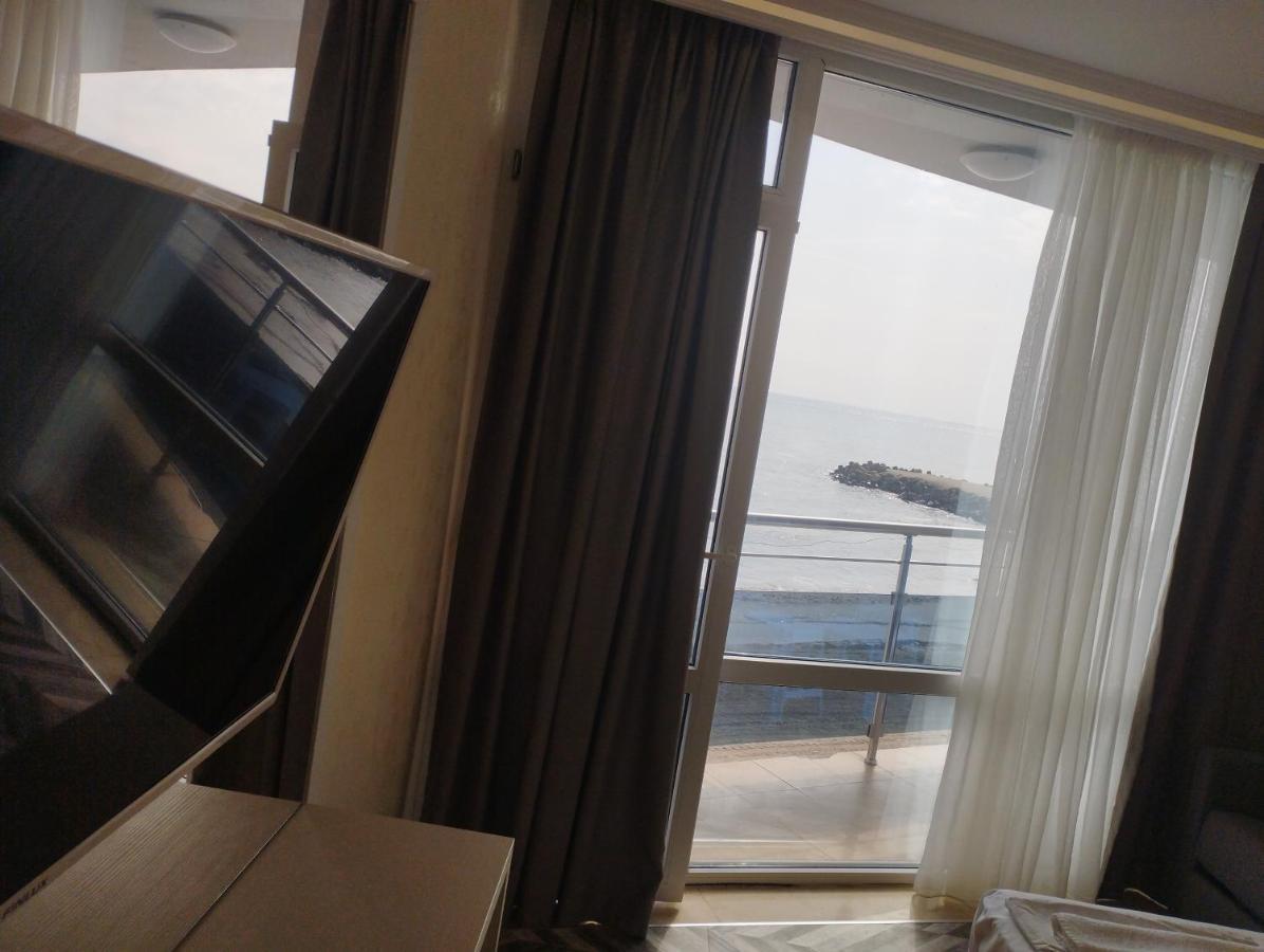 Апартаменты Sea View Triple S B Поморие Экстерьер фото